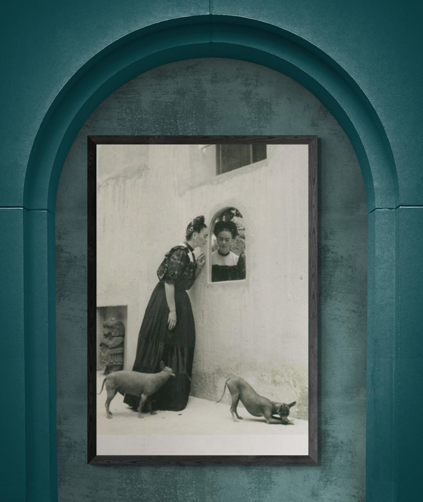 Rare Frida Kahlo with pets Print, Xolo Dog poster, Vintage Frida Kahlo Print, Frida Kahlo Poster, Xolo dog print, Black and White Artprint